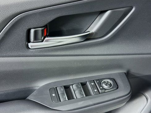 New 2026 Toyota Prius Plug-In Hybrid image 22