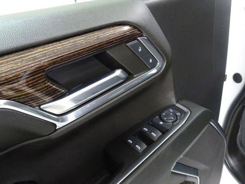 Used 2024 GMC Sierra 1500 SLE image 22