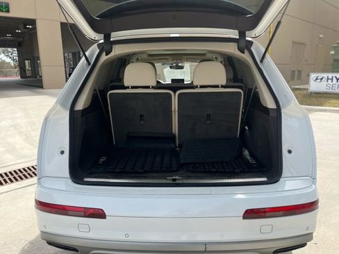 Used 2019 Audi Q7 3.0T Prestige image 4