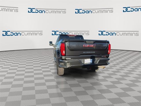 Used 2020 GMC Sierra 2500 AT4 w/ AT4 Premium Package image 7