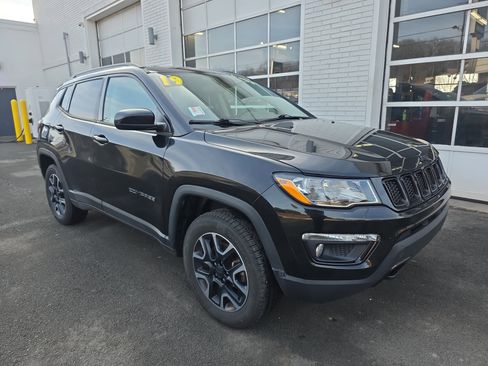Used 2019 Jeep Compass Sport image 29