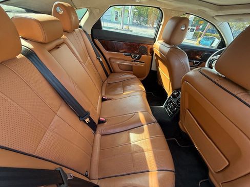 Used 2014 Jaguar XJ L Portfolio image 18