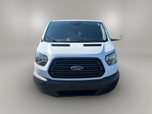 Used 2019 Ford Transit 250 130 Low Roof RWD image 2