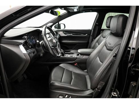 Certified 2022 Cadillac XT5 Premium Luxury FWD image 36