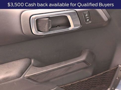 New 2025 Ford Bronco Badlands image 13