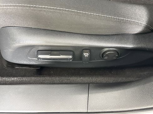Certified 2023 Honda Accord EX image 21