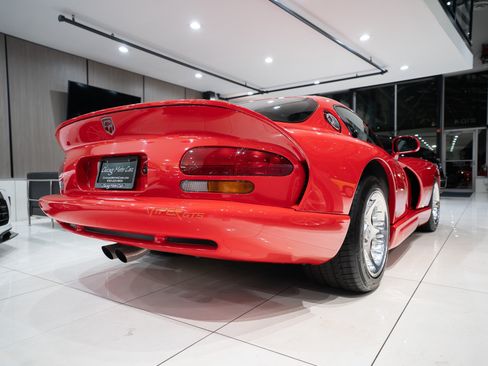 Used 1997 Dodge Viper GTS RWD image 34