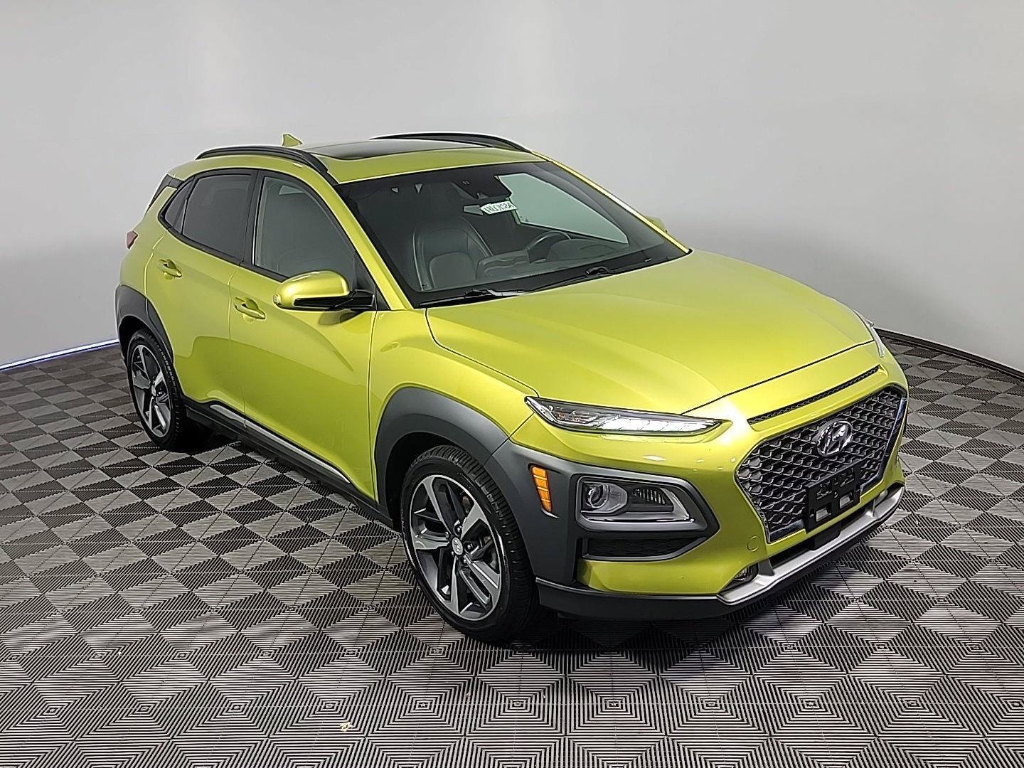Used 2020 Hyundai Kona Ultimate FWD image 2