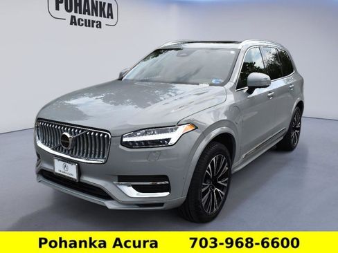 Used 2024 Volvo XC90 T8 Plus AWD/4WD image 3