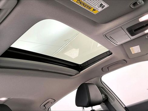 Certified 2025 Acura Integra Base image 21