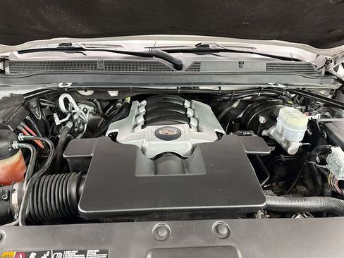 Used 2020 Cadillac Escalade Platinum image 36