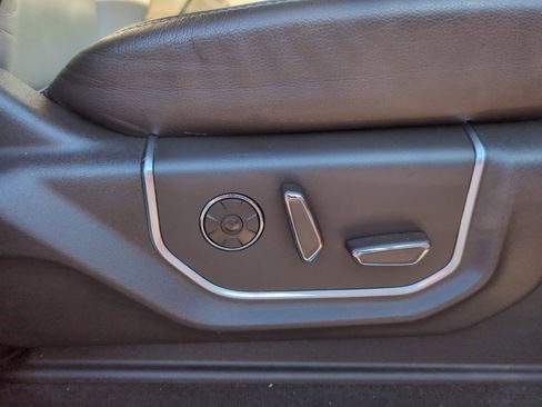 Used 2019 Ford F150 Limited image 24