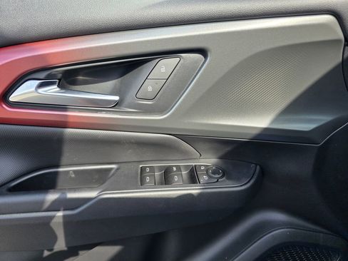 New 2026 Chevrolet Equinox EV RS image 11