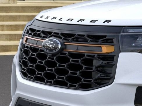 New 2026 Ford Explorer Tremor w/ Tremor Convenience Package AWD/4WD image 17