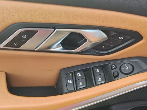 Used 2023 BMW 330i xDrive 330i xDrive w/ Premium Package image 12