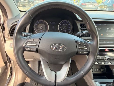 Used 2019 Hyundai Elantra Value Edition FWD image 14