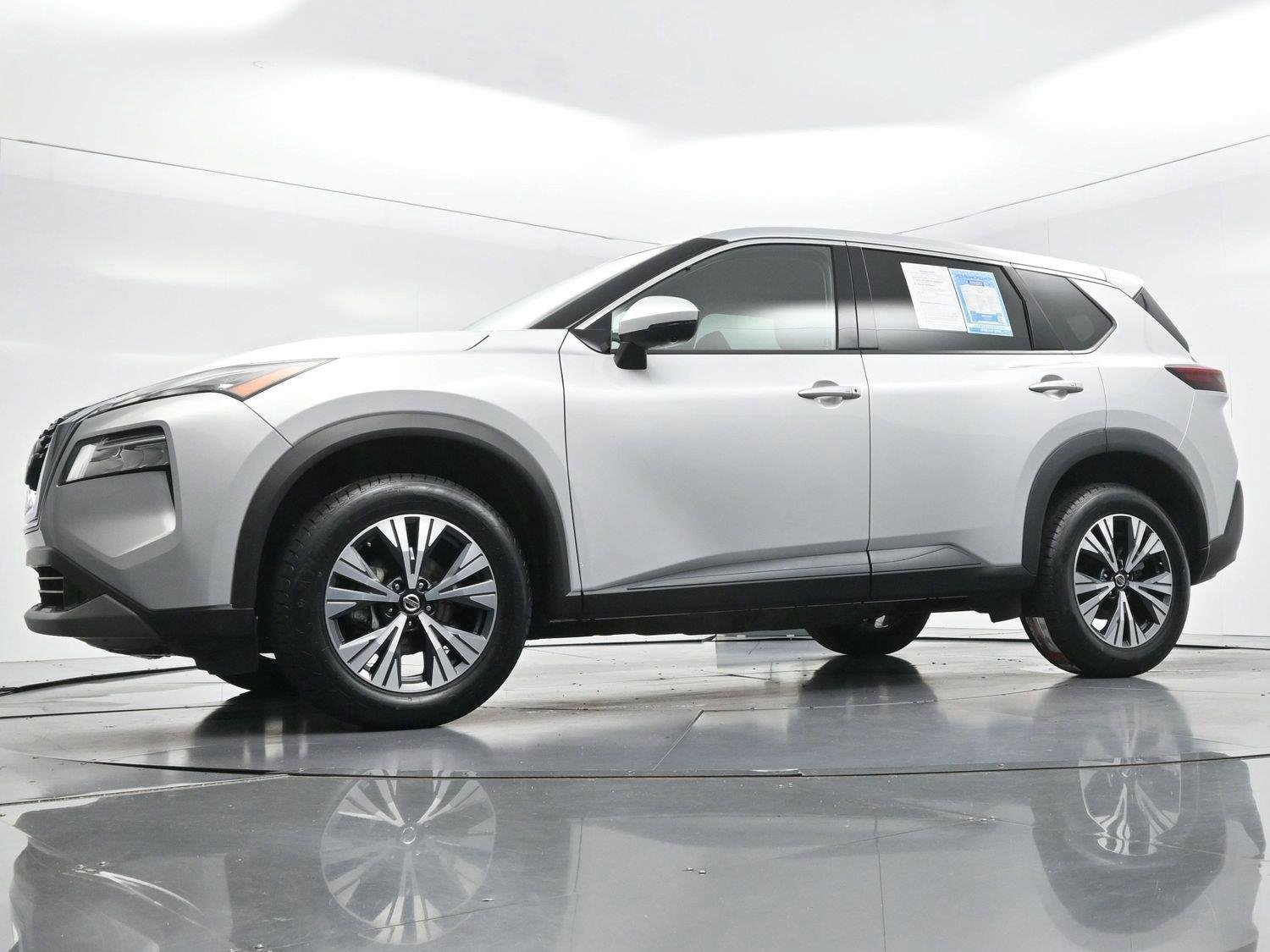 Used 2021 Nissan Rogue SV AWD/4WD image 45