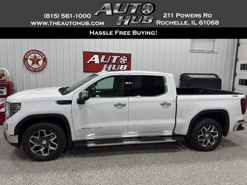 Used 2025 GMC Sierra 1500 SLT w/ SLT Premium Package image 1