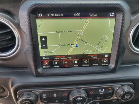 Used 2021 Jeep Wrangler Unlimited Rubicon AWD/4WD image 19