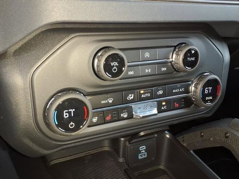 New 2025 Ford Bronco Badlands w/ Sasquatch Package image 18