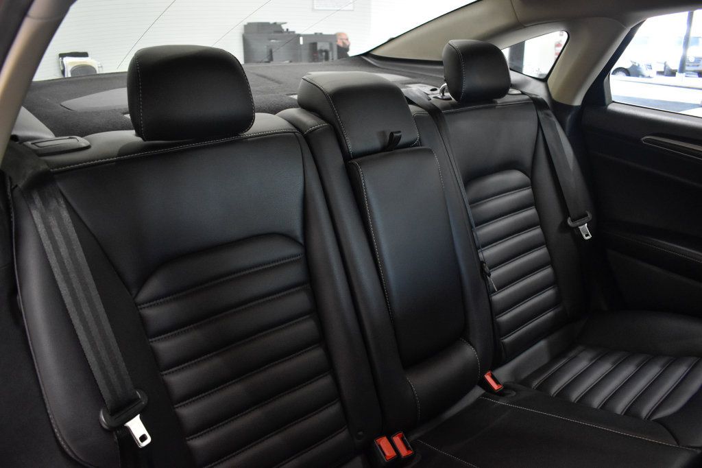 Used 2020 Ford Fusion SEL FWD image 29