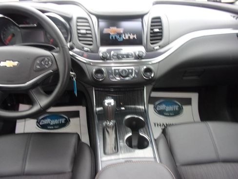 Used 2016 Chevrolet Impala LT w/ Convenience Package FWD image 16