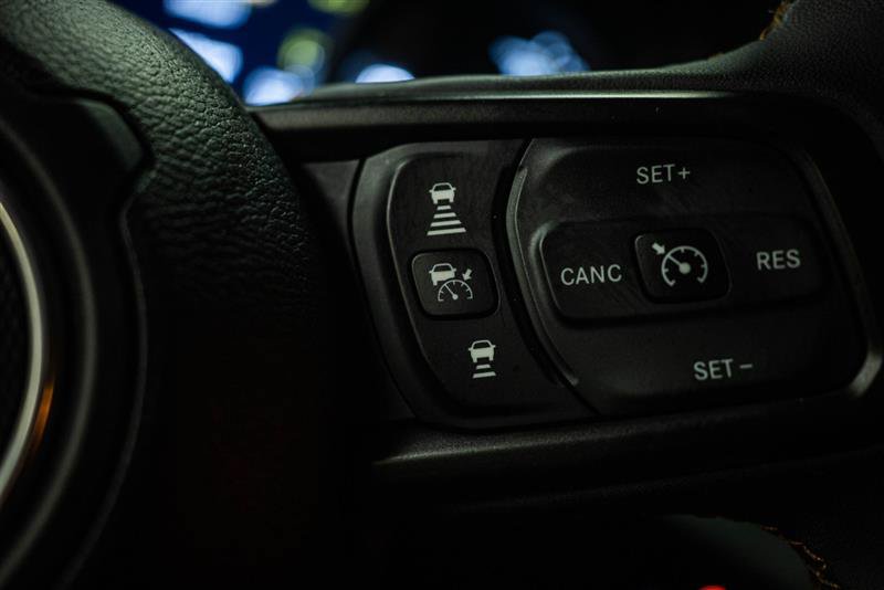Used 2024 Jeep Wrangler Unlimited w/ Convenience Group AWD/4WD image 17