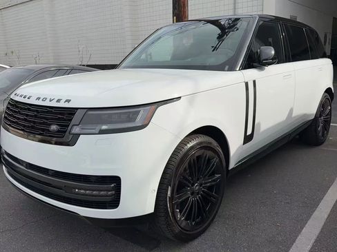 Used 2024 Land Rover Range Rover Long Wheelbase Autobiography image 1