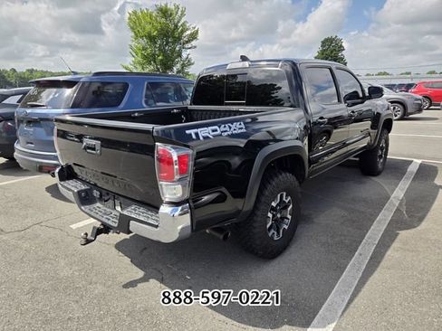 Used 2023 Toyota Tacoma TRD Off-Road AWD/4WD image 8