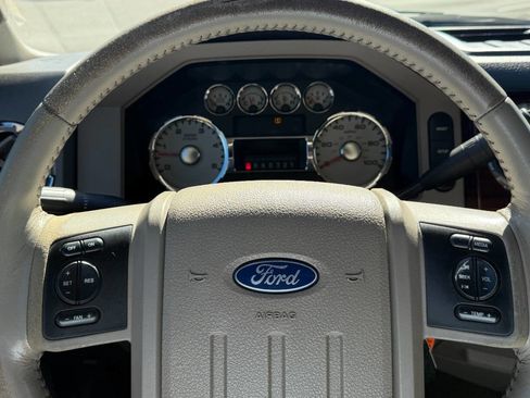 Used 2008 Ford F250 Lariat image 21