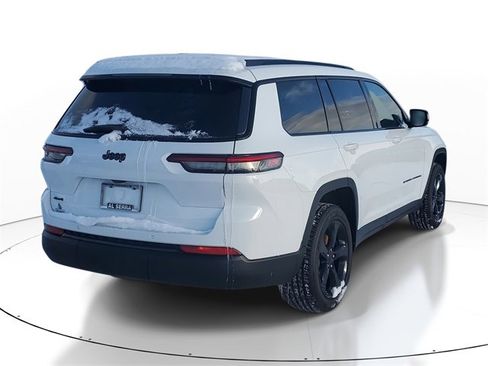 New 2025 Jeep Grand Cherokee L Altitude image 4