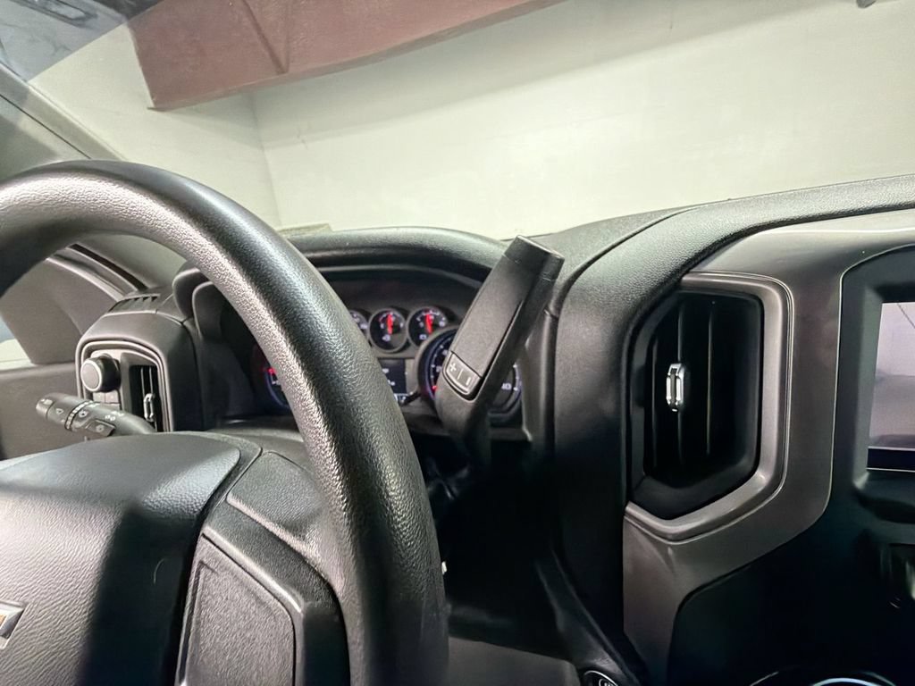 Certified 2024 Chevrolet Silverado 2500 Custom w/ Custom Value Package AWD/4WD image 15