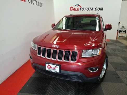 Used 2014 Jeep Grand Cherokee Laredo w/ Quick Order Package 23E AWD/4WD image 3