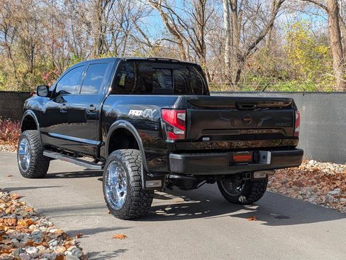 Used 2020 Nissan Titan PRO-4X w/ Pro-4x Convenience Package image 3