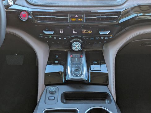 Certified 2025 Acura MDX SH-AWD w/ Advance Package image 19