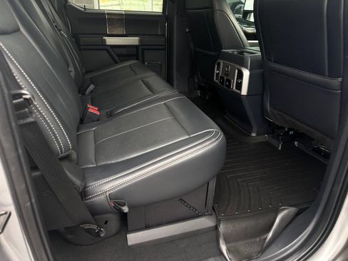 Used 2022 Ford F250 Lariat w/ Black Appearance Package AWD/4WD image 40