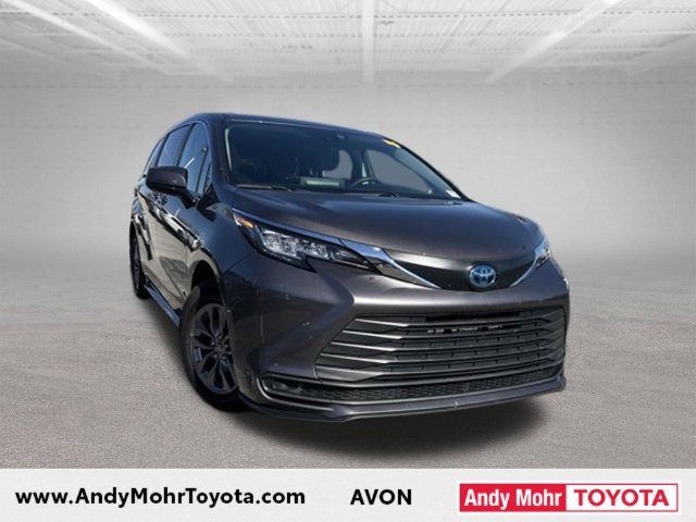 Used 2021 Toyota Sienna LE FWD image 3