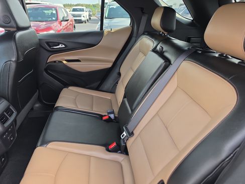 Certified 2024 Chevrolet Equinox Premier FWD image 13