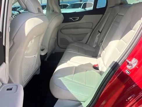 Used 2019 Volvo S60 T5 Momentum FWD image 28