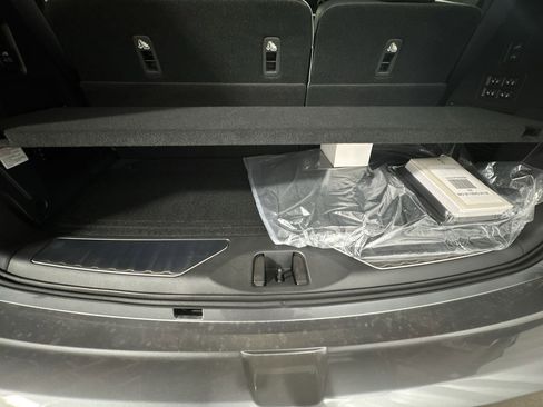 New 2026 INFINITI QX80 Autograph w/ Premium Cargo Package image 35