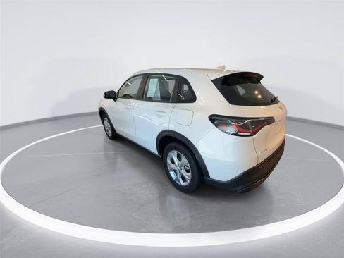 Used 2025 Honda HR-V LX image 6
