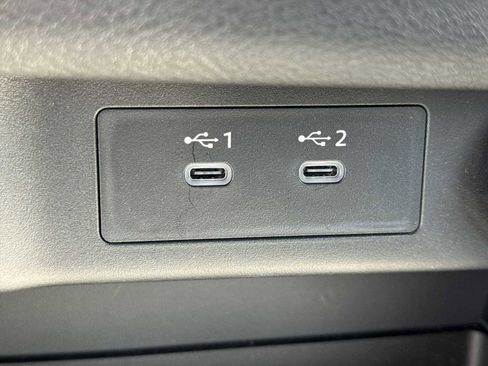 Used 2025 Nissan Rogue SV w/ SV Premium Package FWD image 36
