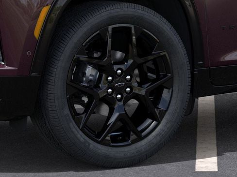 New 2026 Chevrolet Traverse RS w/ LPO, Floor Liner Package image 9