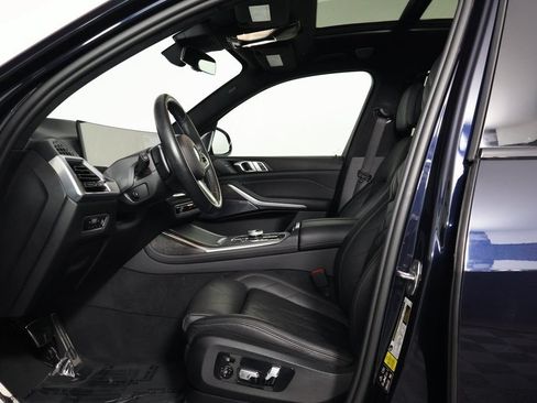 Used 2023 BMW X7 xDrive40i w/ M Sport Package AWD/4WD image 10