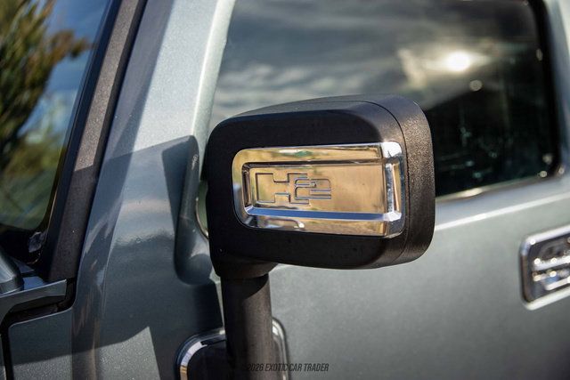 Used 2005 HUMMER H2 w/ Preferred Equipment Group AWD/4WD image 76