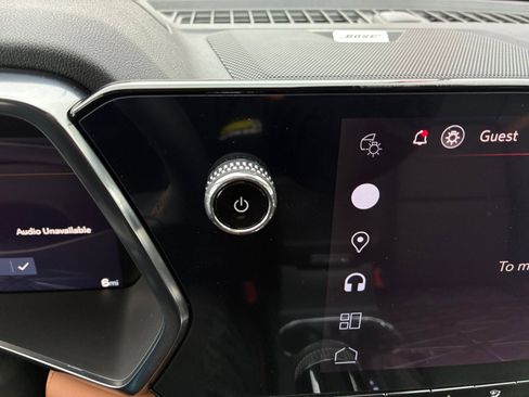 New 2026 GMC Canyon AT4 w/ Technology Plus Package AWD/4WD image 17
