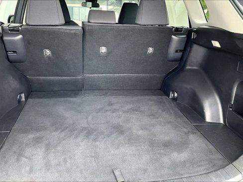 Certified 2022 Toyota RAV4 LE FWD image 24