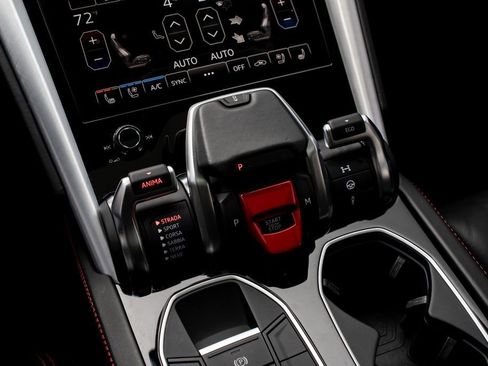 Used 2019 Lamborghini Urus image 37