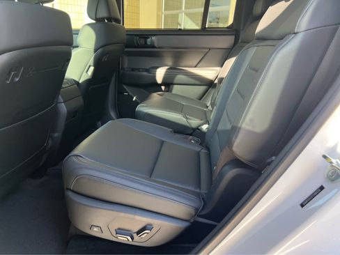 New 2026 Hyundai Santa Fe Calligraphy AWD/4WD image 28