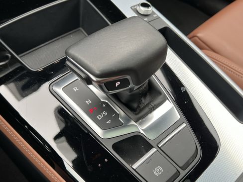 Used 2025 Audi Q5 2.0T Premium Plus w/ Premium Plus Package image 26